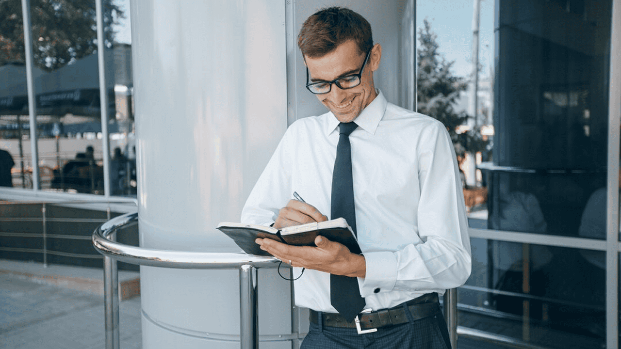 The Executive Playbook for Retail Reinvention in the AI Era